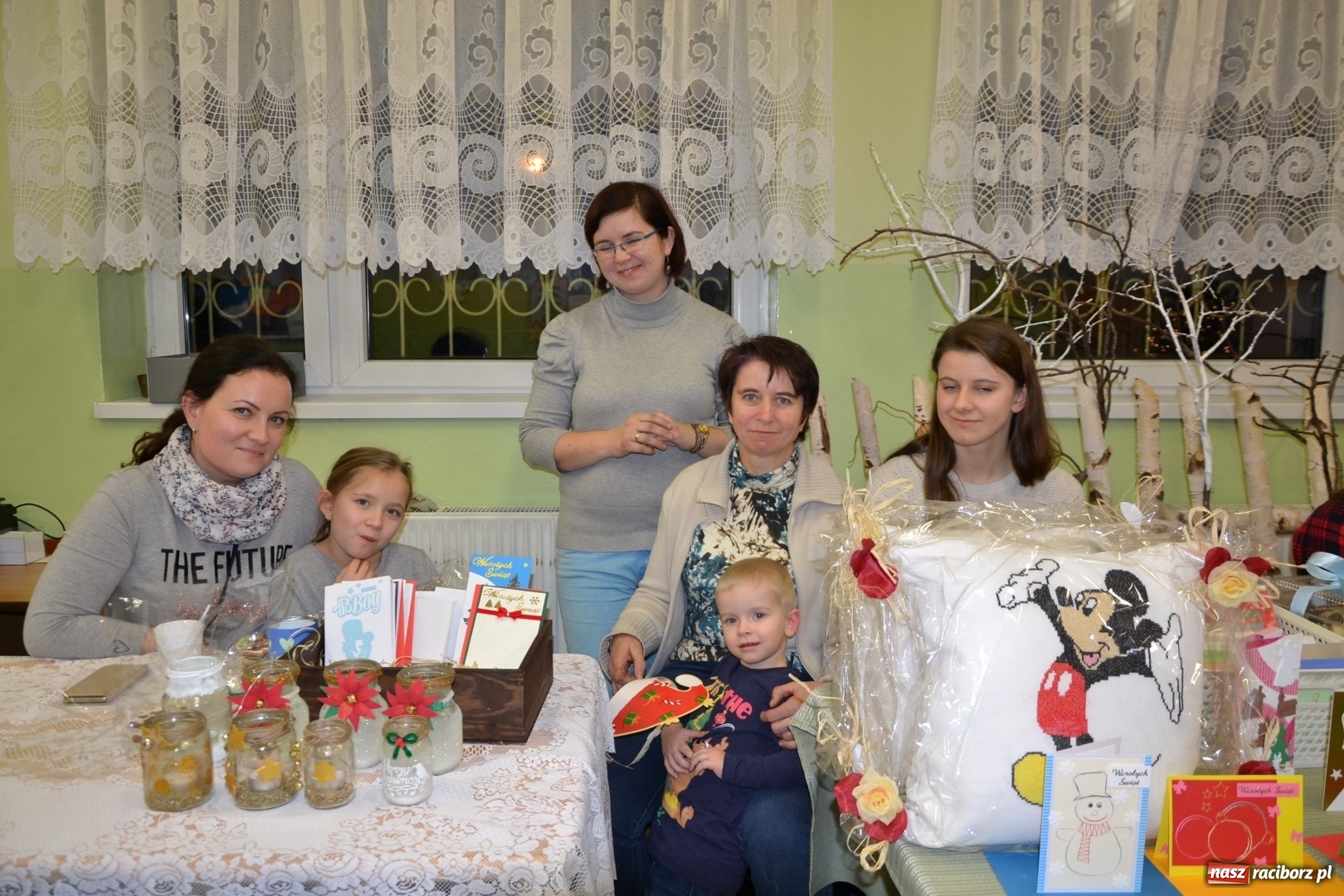 Zdjęcie w galerii na portalu naszraciborz.pl: Kiermasz przedświąteczny w Chałupkach wiadomości z regionu