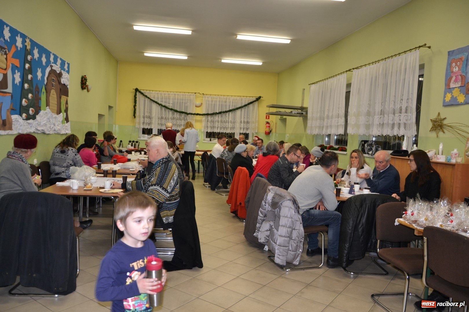 Zdjęcie w galerii na portalu naszraciborz.pl: Kiermasz przedświąteczny w Chałupkach wiadomości z regionu