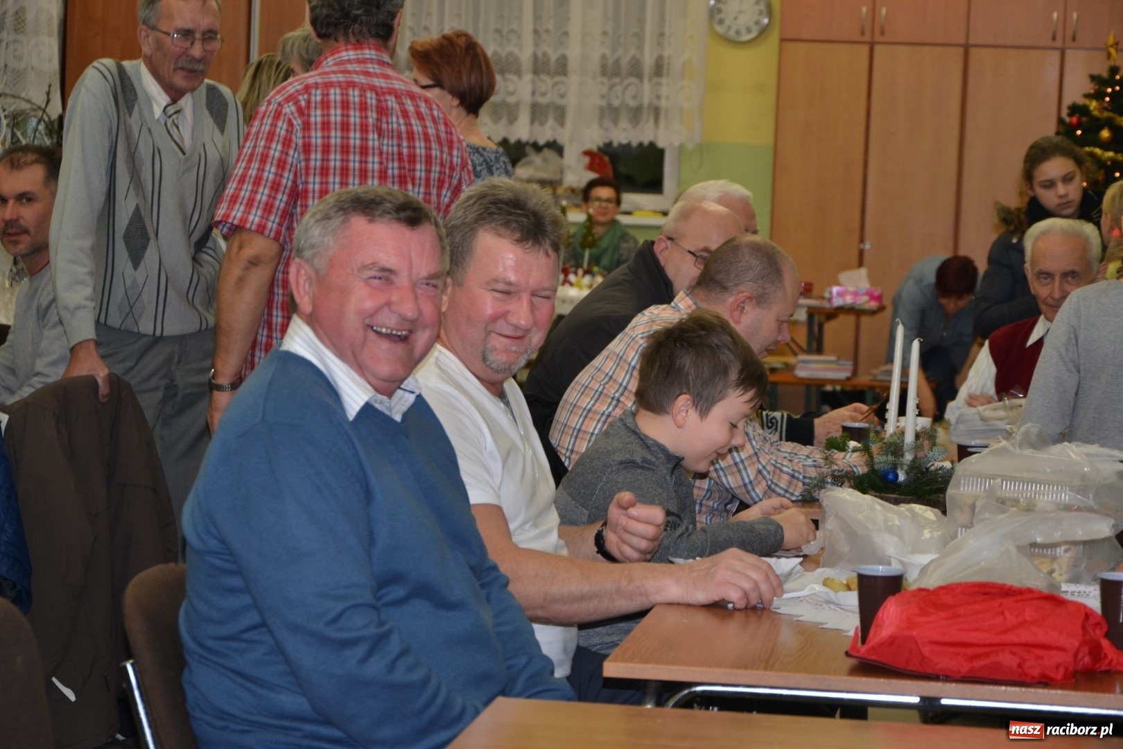 Zdjęcie w galerii na portalu naszraciborz.pl: Kiermasz przedświąteczny w Chałupkach wiadomości z regionu