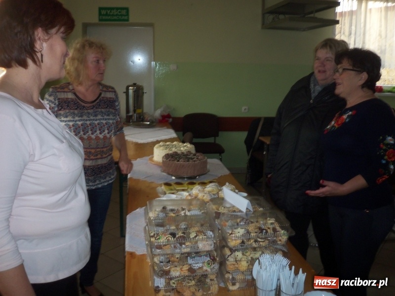 Zdjęcie w galerii na portalu naszraciborz.pl: Kiermasz przedświąteczny w Chałupkach wiadomości z regionu