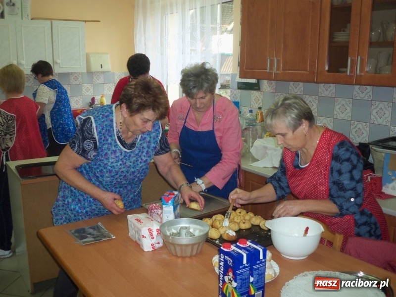 Zdjęcie w galerii na portalu naszraciborz.pl: Kiermasz przedświąteczny w Chałupkach wiadomości z regionu