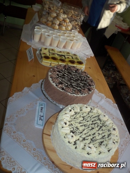 Zdjęcie w galerii na portalu naszraciborz.pl: Kiermasz przedświąteczny w Chałupkach wiadomości z regionu