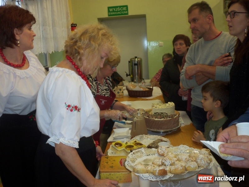 Zdjęcie w galerii na portalu naszraciborz.pl: Kiermasz przedświąteczny w Chałupkach wiadomości z regionu