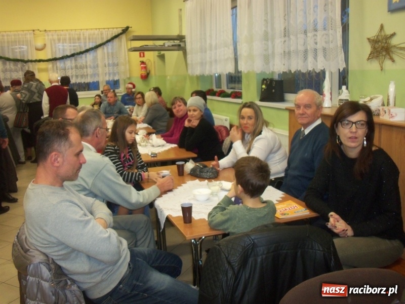 Zdjęcie w galerii na portalu naszraciborz.pl: Kiermasz przedświąteczny w Chałupkach wiadomości z regionu