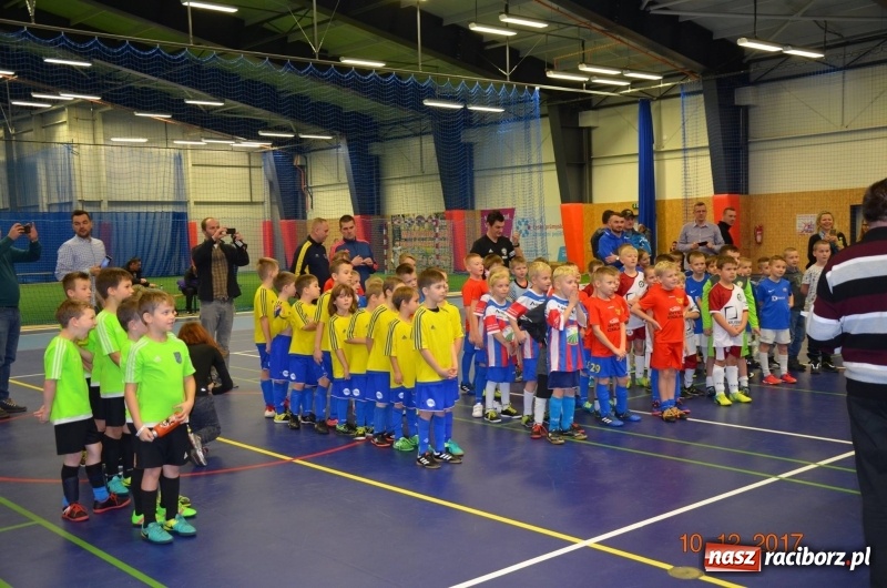 Zdjęcie w galerii na portalu naszraciborz.pl: Mikołajkowy turniej w Bohuminie wiadomości z regionu