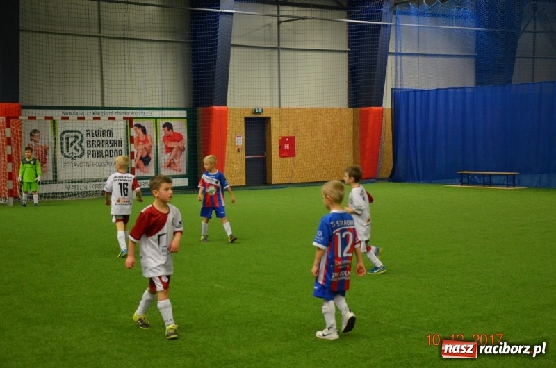 Zdjęcie w galerii na portalu naszraciborz.pl: Mikołajkowy turniej w Bohuminie wiadomości z regionu