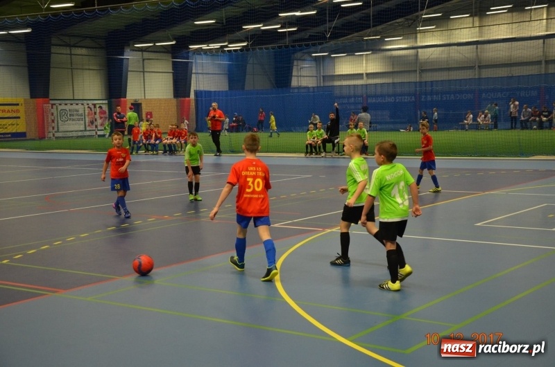 Zdjęcie w galerii na portalu naszraciborz.pl: Mikołajkowy turniej w Bohuminie wiadomości z regionu