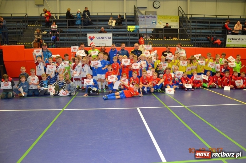 Zdjęcie w galerii na portalu naszraciborz.pl: Mikołajkowy turniej w Bohuminie wiadomości z regionu