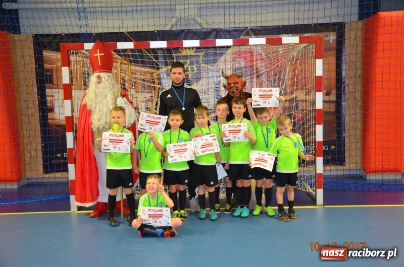 Zdjęcie w galerii na portalu naszraciborz.pl: Mikołajkowy turniej w Bohuminie wiadomości z regionu