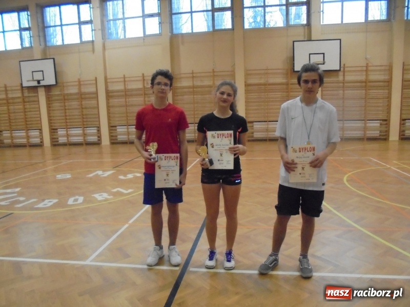 Zdjęcie w galerii na portalu naszraciborz.pl: Mikołaj u tenisistów TKKF Rafako wiadomości z regionu