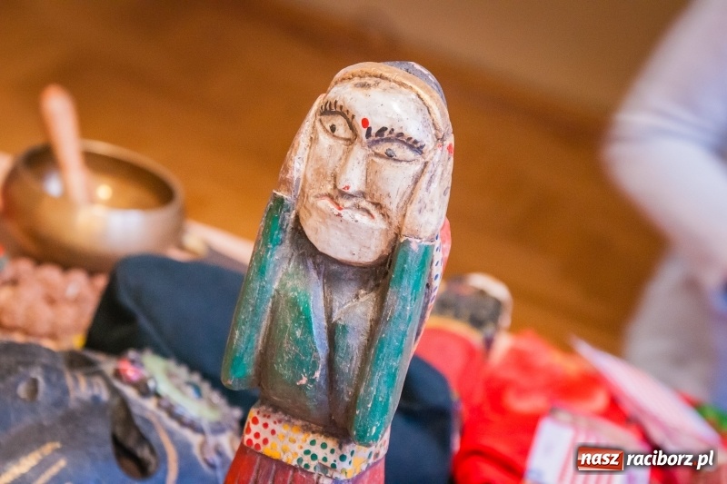 Zdjęcie w galerii na portalu naszraciborz.pl: Maciej Pastwa podziękował uczniom SP1 za pomoc w budowie szkoły w Nepalu wiadomości z regionu