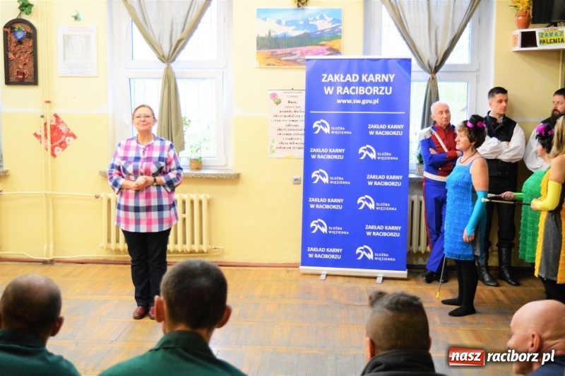 Zdjęcie w galerii na portalu naszraciborz.pl: Koncerty dla wykluczonych przez chorobę, starość, zamknięcie wiadomości z regionu