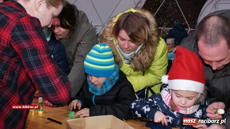 Zdjęcie w galerii na portalu naszraciborz.pl: Mikołajkowa zabawa z biblioteką wiadomości z regionu