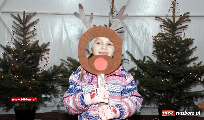 Zdjęcie w galerii na portalu naszraciborz.pl: Mikołajkowa zabawa z biblioteką wiadomości z regionu