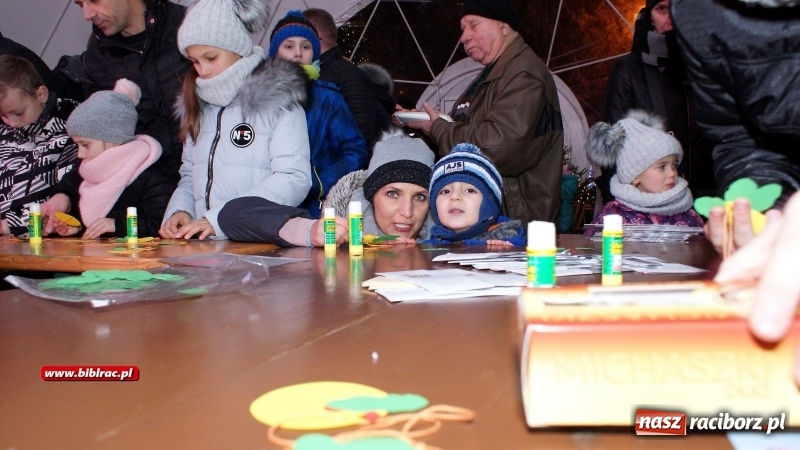 Zdjęcie w galerii na portalu naszraciborz.pl: Mikołajkowa zabawa z biblioteką wiadomości z regionu