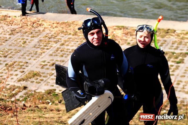 Zdjęcie w galerii na portalu naszraciborz.pl: Marian Hampel i jego twardziele wiadomości z regionu