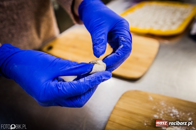 Zdjęcie w galerii na portalu naszraciborz.pl: Firma MJM zaprasza do Wędzarni oraz Restauracji Młyn na świąteczne zakupy i wigilijne biesiadowanie! wiadomości z regionu