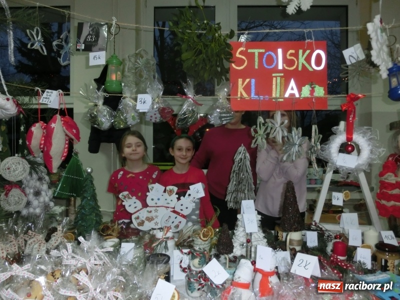 Zdjęcie w galerii na portalu naszraciborz.pl: Gwarno i świątecznie na Ostrogu wiadomości z regionu