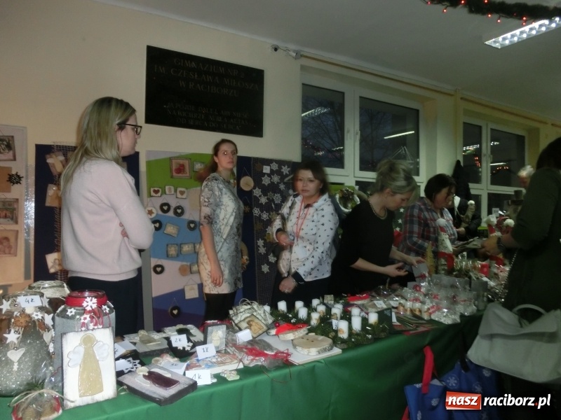 Zdjęcie w galerii na portalu naszraciborz.pl: Gwarno i świątecznie na Ostrogu wiadomości z regionu