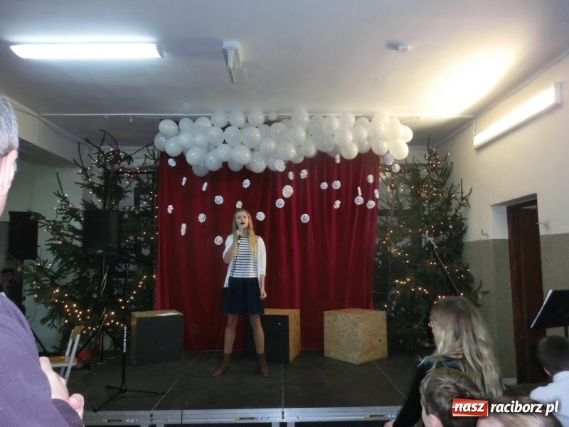 Zdjęcie w galerii na portalu naszraciborz.pl: Gwarno i świątecznie na Ostrogu wiadomości z regionu