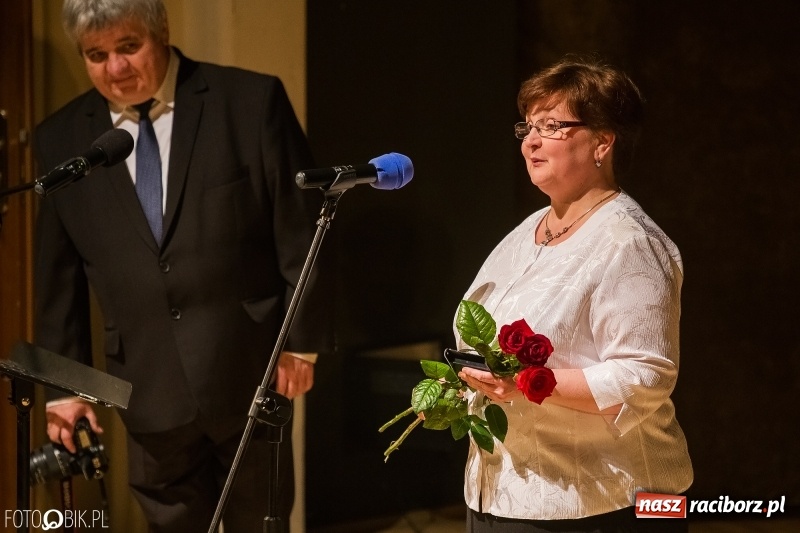 Zdjęcie w galerii na portalu naszraciborz.pl: W RCK wręczono medale im. ks. prałata Stefana Pieczki  wiadomości z regionu