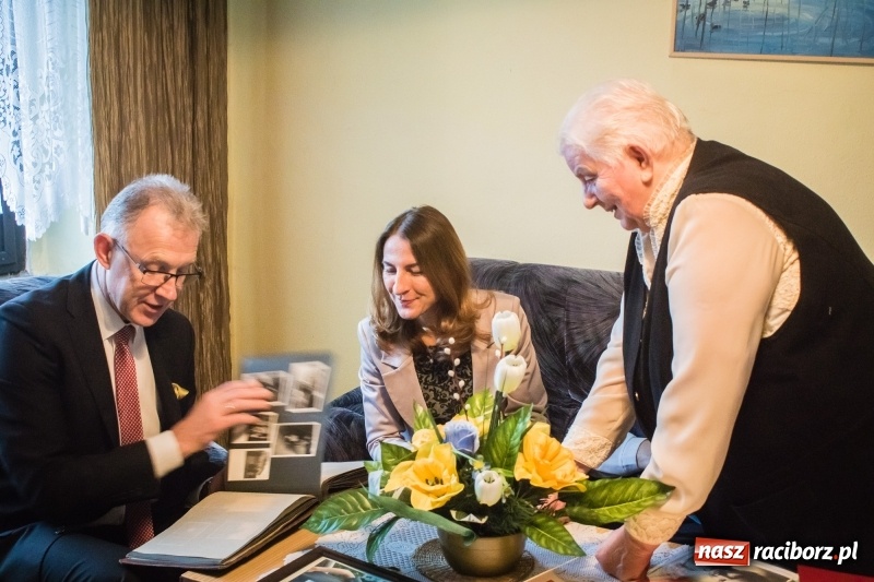 Zdjęcie w galerii na portalu naszraciborz.pl: Zaczęło się od zdjęcia. Diamentowe gody Państwa Malon wiadomości z regionu