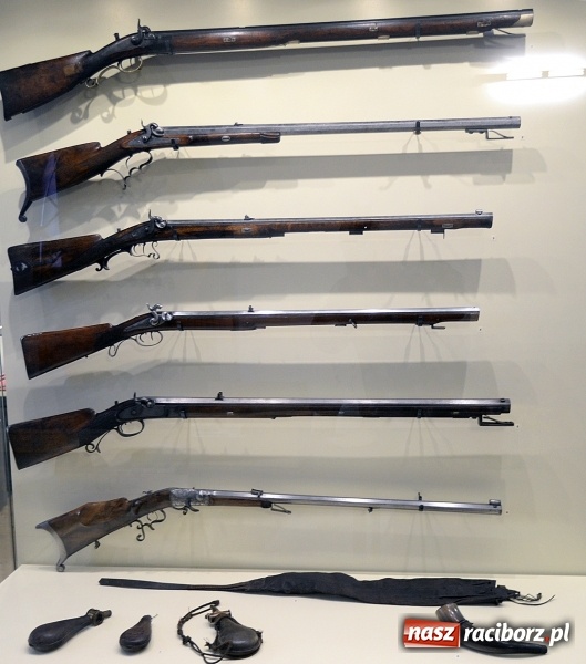 Zdjęcie w galerii na portalu naszraciborz.pl: W Muzeum można oglądać nową, stałą wystawę militariów wiadomości z regionu