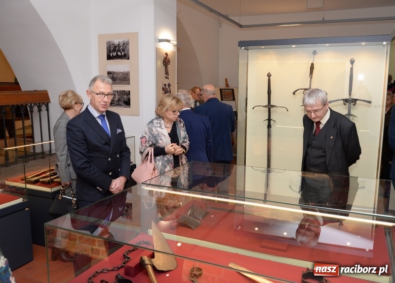 Zdjęcie w galerii na portalu naszraciborz.pl: W Muzeum można oglądać nową, stałą wystawę militariów wiadomości z regionu