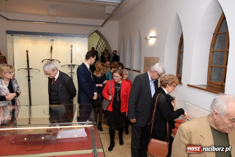 Zdjęcie w galerii na portalu naszraciborz.pl: W Muzeum można oglądać nową, stałą wystawę militariów wiadomości z regionu