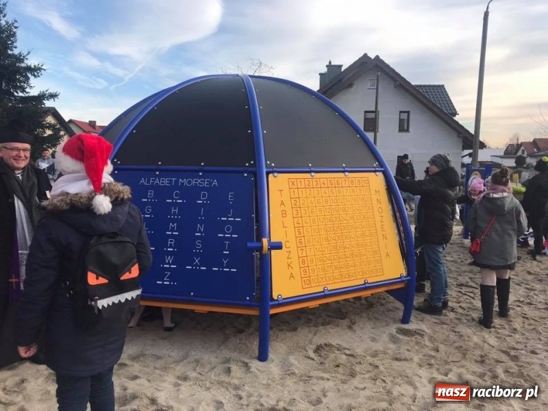 Zdjęcie w galerii na portalu naszraciborz.pl: Dwa nowe place zabaw w gminie Krzyżanowice  wiadomości z regionu