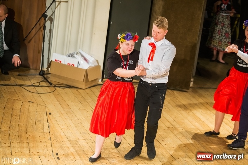 Zdjęcie w galerii na portalu naszraciborz.pl: Podsumowanie projektu Taniec bez granic w Raciborskim Centrum Kultury wiadomości z regionu