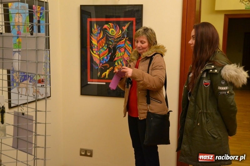 Zdjęcie w galerii na portalu naszraciborz.pl: ZNANE i NIE ZNANE – wernisaż wystawy na Zamku Piastowskim  wiadomości z regionu