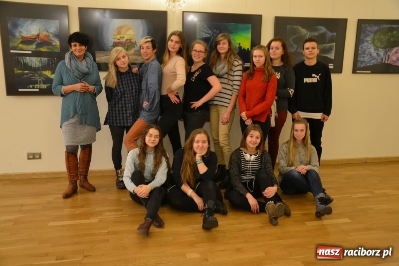 Zdjęcie w galerii na portalu naszraciborz.pl: ZNANE i NIE ZNANE – wernisaż wystawy na Zamku Piastowskim  wiadomości z regionu