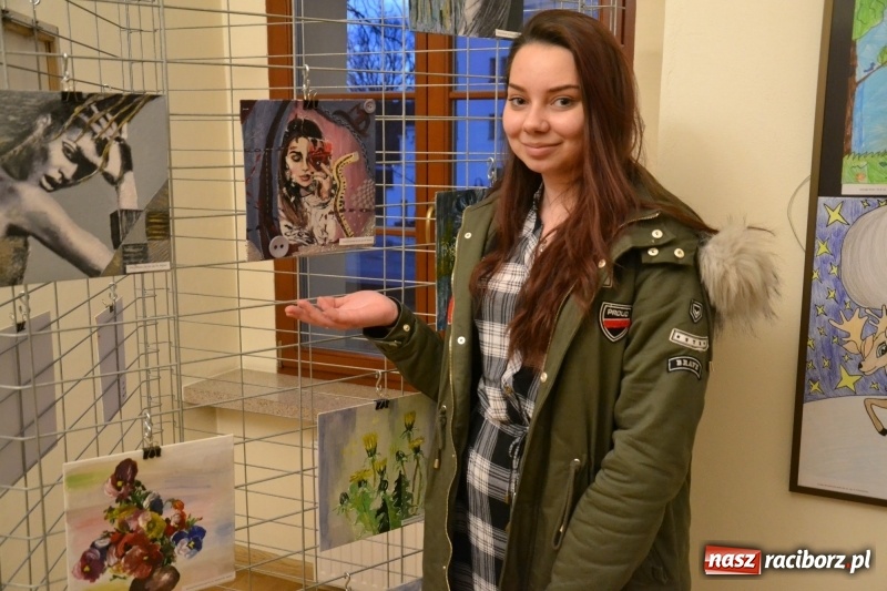 Zdjęcie w galerii na portalu naszraciborz.pl: ZNANE i NIE ZNANE – wernisaż wystawy na Zamku Piastowskim  wiadomości z regionu