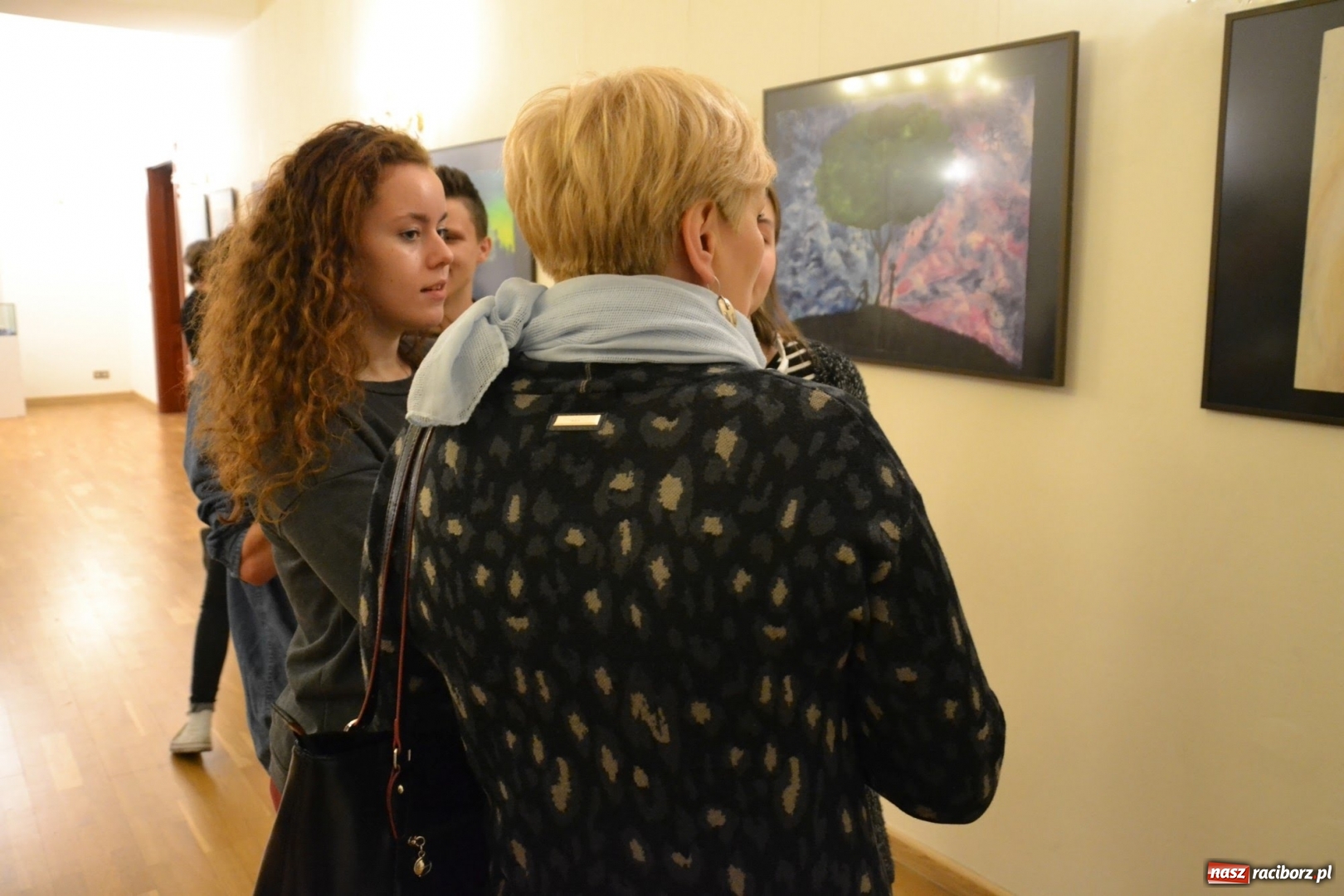 Zdjęcie w galerii na portalu naszraciborz.pl: ZNANE i NIE ZNANE – wernisaż wystawy na Zamku Piastowskim  wiadomości z regionu