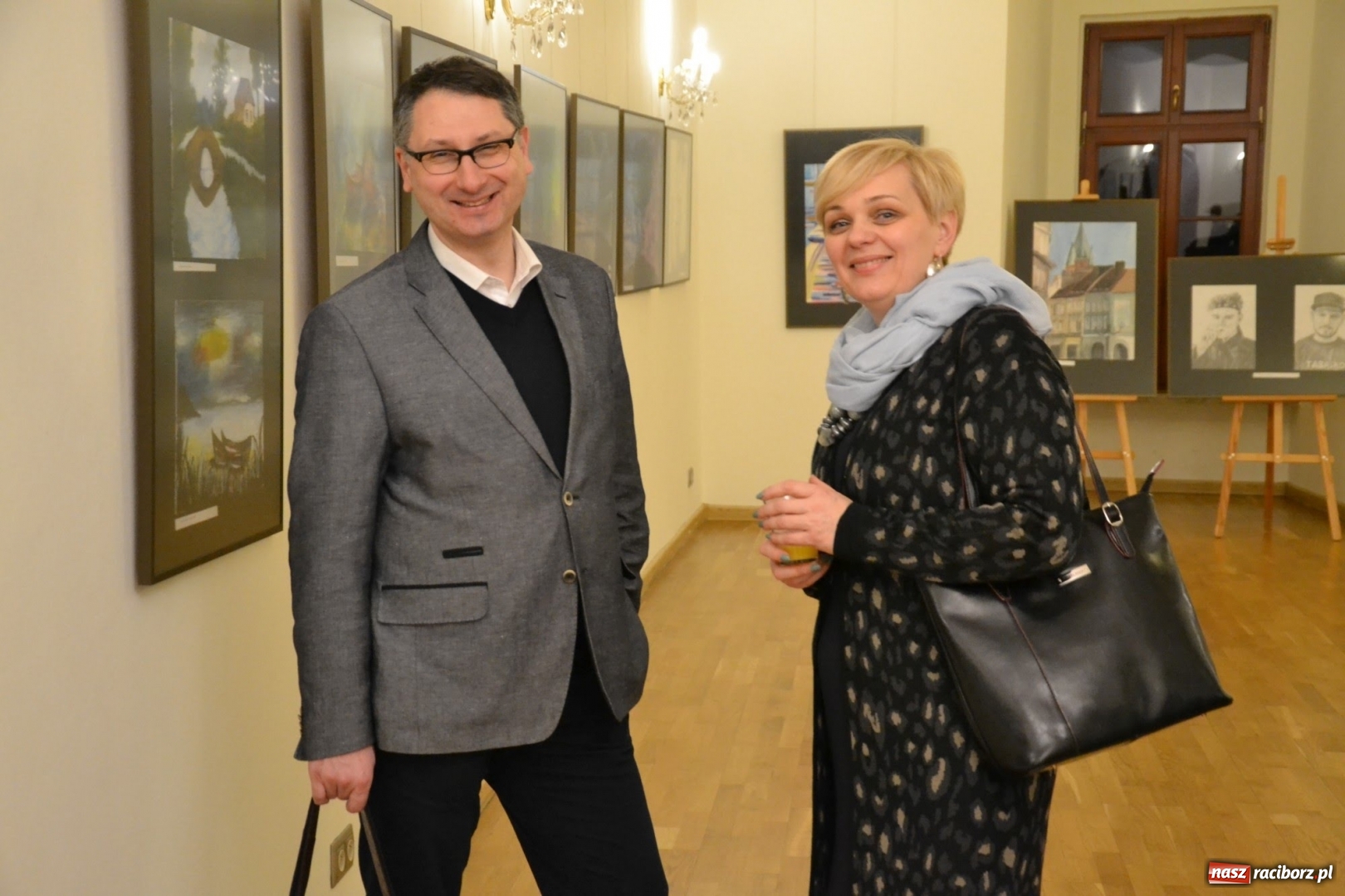 Zdjęcie w galerii na portalu naszraciborz.pl: ZNANE i NIE ZNANE – wernisaż wystawy na Zamku Piastowskim  wiadomości z regionu