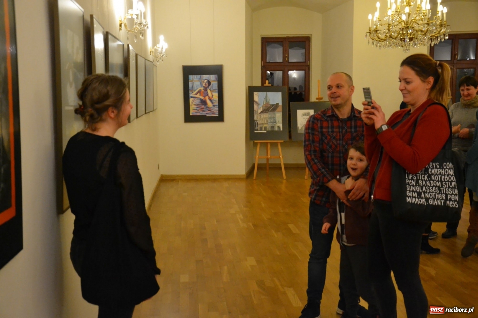 Zdjęcie w galerii na portalu naszraciborz.pl: ZNANE i NIE ZNANE – wernisaż wystawy na Zamku Piastowskim  wiadomości z regionu