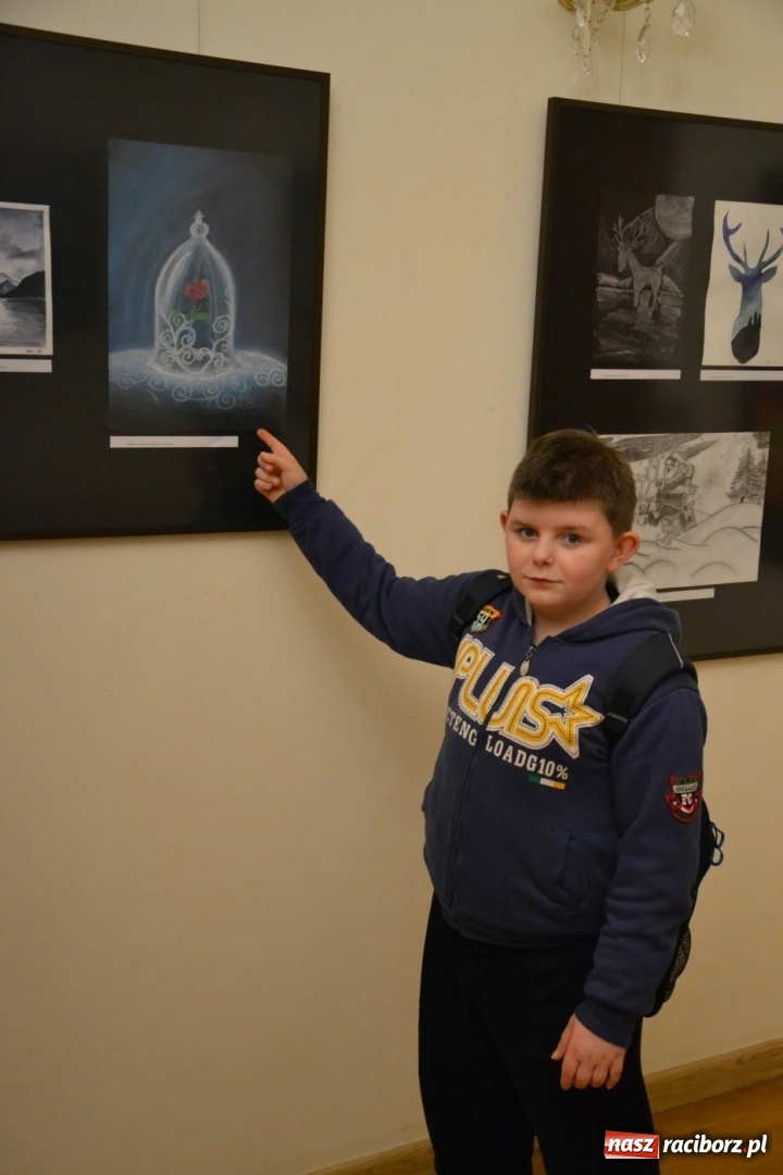 Zdjęcie w galerii na portalu naszraciborz.pl: ZNANE i NIE ZNANE – wernisaż wystawy na Zamku Piastowskim  wiadomości z regionu