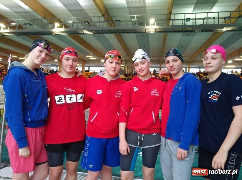 Zdjęcie w galerii na portalu naszraciborz.pl: Pływanie. Medalowe żniwo pływaków Szkoły Mistrzostwa Sportowego wiadomości z regionu