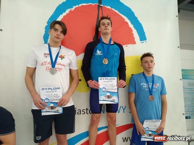 Zdjęcie w galerii na portalu naszraciborz.pl: Pływanie. Medalowe żniwo pływaków Szkoły Mistrzostwa Sportowego wiadomości z regionu