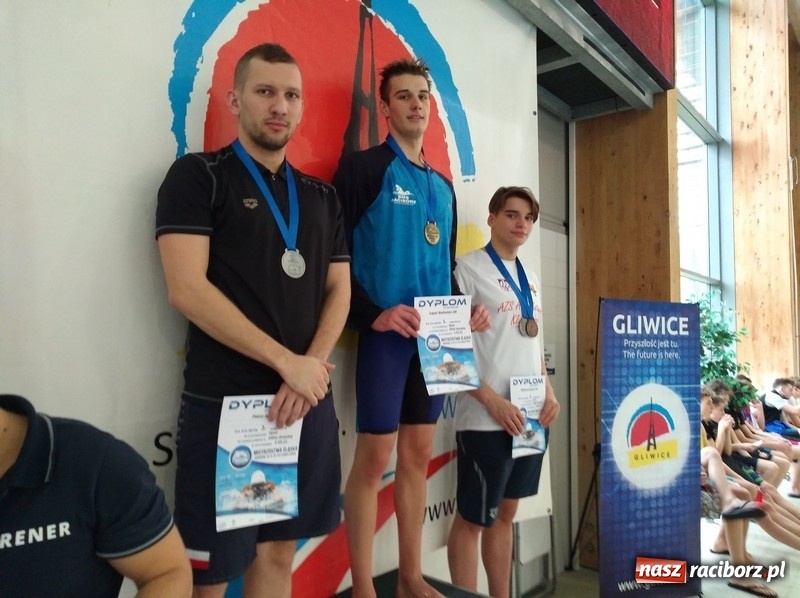 Zdjęcie w galerii na portalu naszraciborz.pl: Pływanie. Medalowe żniwo pływaków Szkoły Mistrzostwa Sportowego wiadomości z regionu