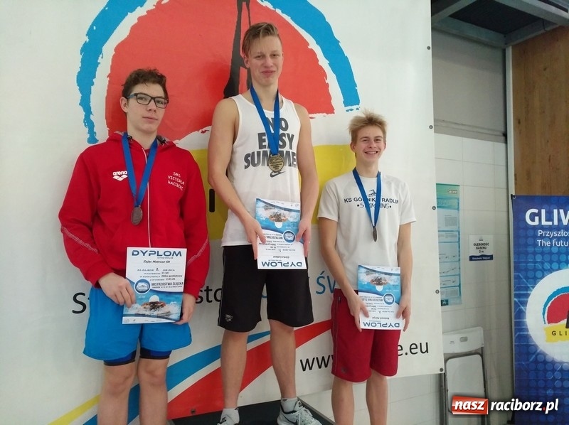 Zdjęcie w galerii na portalu naszraciborz.pl: Pływanie. Medalowe żniwo pływaków Szkoły Mistrzostwa Sportowego wiadomości z regionu