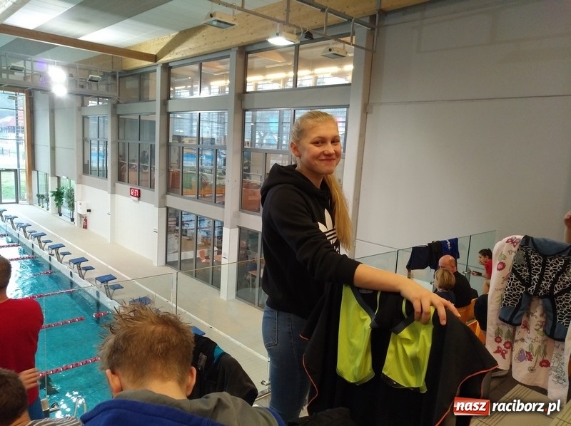 Zdjęcie w galerii na portalu naszraciborz.pl: Pływanie. Medalowe żniwo pływaków Szkoły Mistrzostwa Sportowego wiadomości z regionu