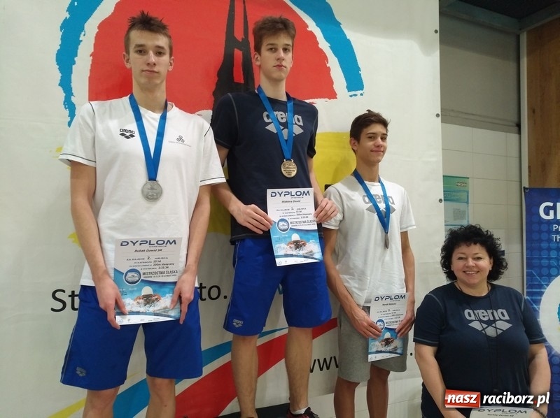 Zdjęcie w galerii na portalu naszraciborz.pl: Pływanie. Medalowe żniwo pływaków Szkoły Mistrzostwa Sportowego wiadomości z regionu