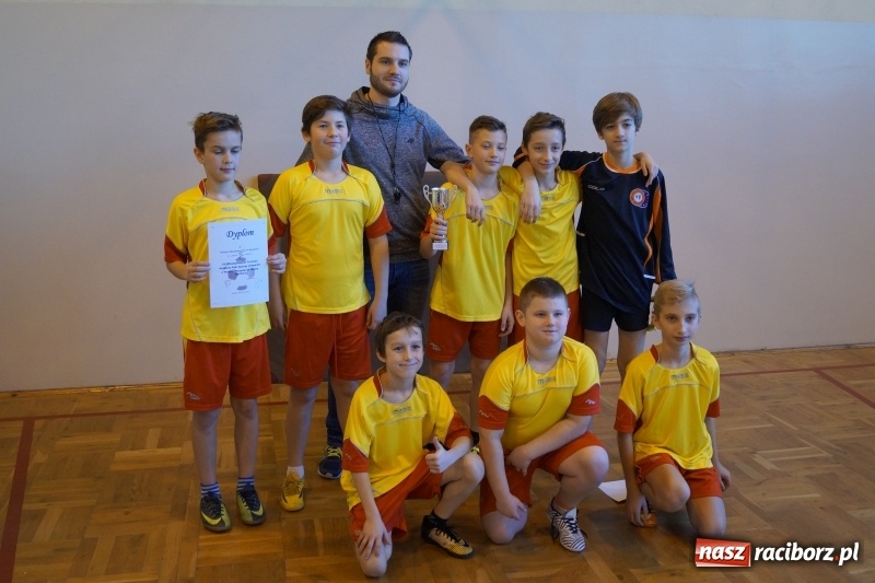 Zdjęcie w galerii na portalu naszraciborz.pl: XV Mikołajkowy turniej w Markowicach wiadomości z regionu