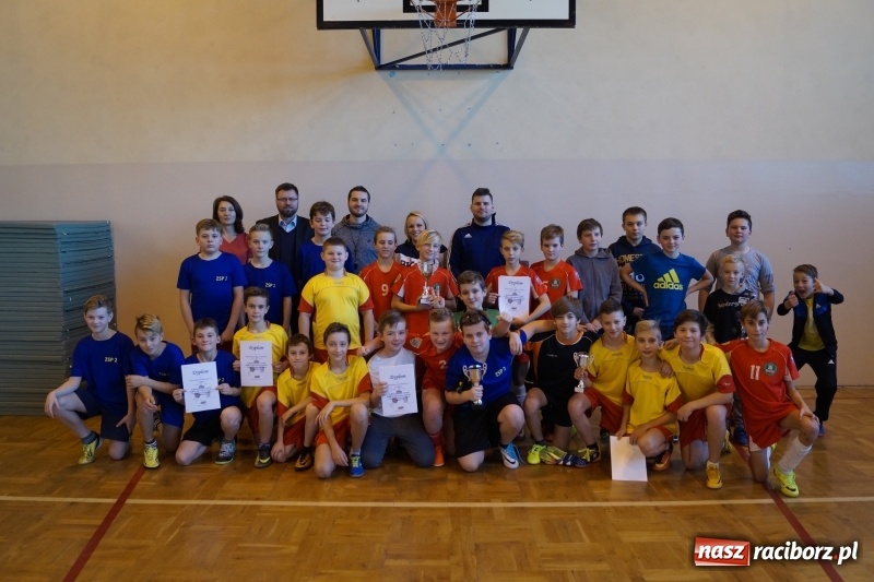 Zdjęcie w galerii na portalu naszraciborz.pl: XV Mikołajkowy turniej w Markowicach wiadomości z regionu