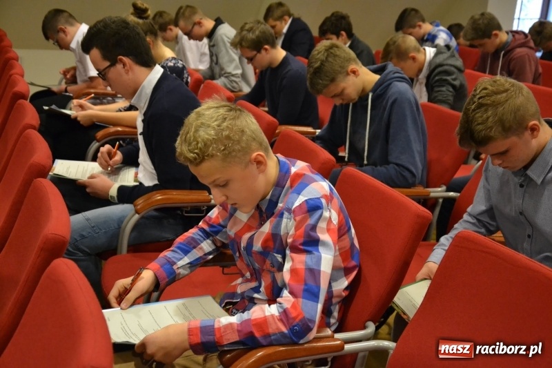 Zdjęcie w galerii na portalu naszraciborz.pl: Jubileuszowa X edycja powiatowego konkursu Bezpieczne Rolnictwo Powiatu Raciborskiego za nami wiadomości z regionu