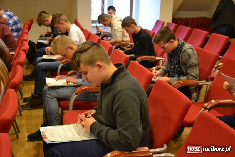 Zdjęcie w galerii na portalu naszraciborz.pl: Jubileuszowa X edycja powiatowego konkursu Bezpieczne Rolnictwo Powiatu Raciborskiego za nami wiadomości z regionu