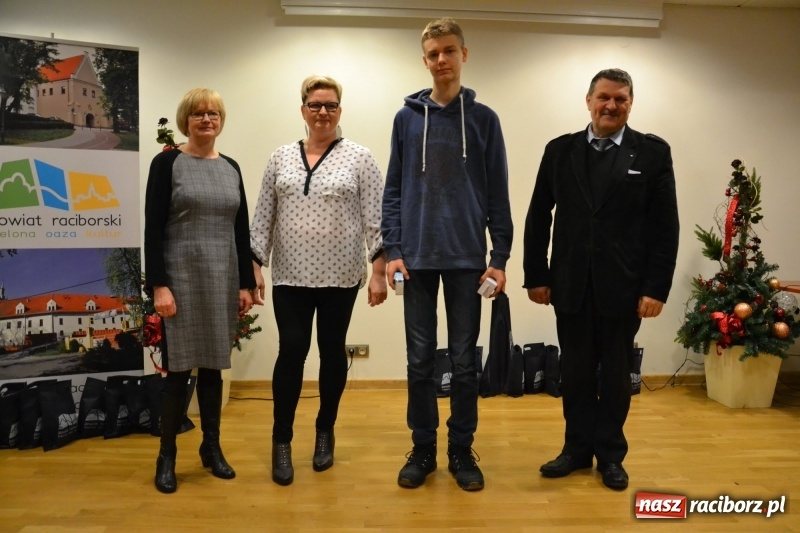 Zdjęcie w galerii na portalu naszraciborz.pl: Jubileuszowa X edycja powiatowego konkursu Bezpieczne Rolnictwo Powiatu Raciborskiego za nami wiadomości z regionu