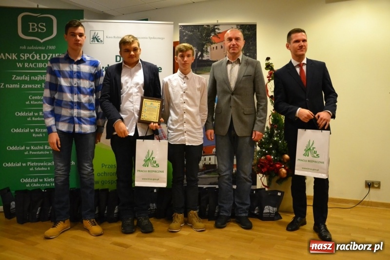 Zdjęcie w galerii na portalu naszraciborz.pl: Jubileuszowa X edycja powiatowego konkursu Bezpieczne Rolnictwo Powiatu Raciborskiego za nami wiadomości z regionu